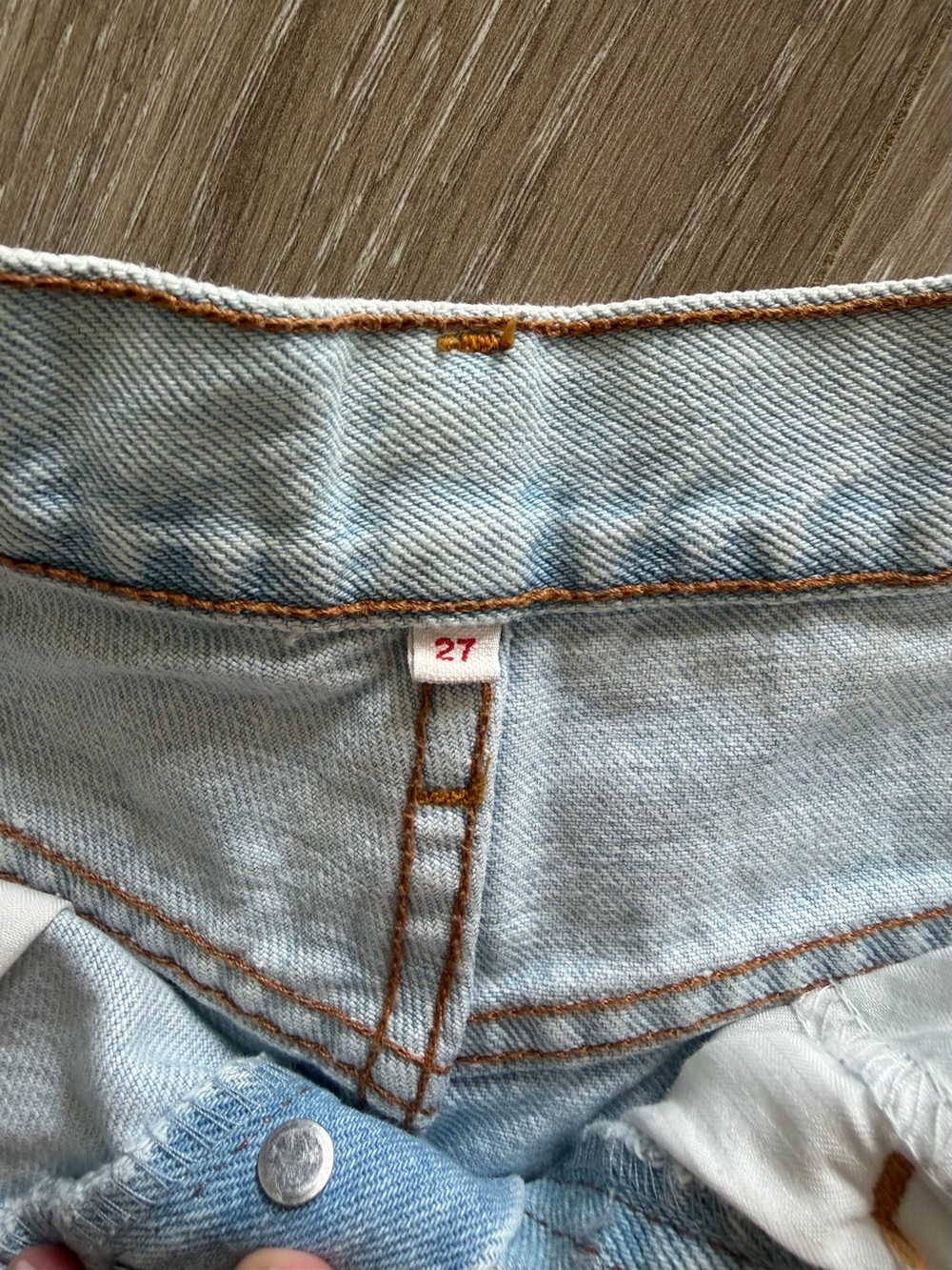 Levi’s Denim Shorts - Picture 5 of 5